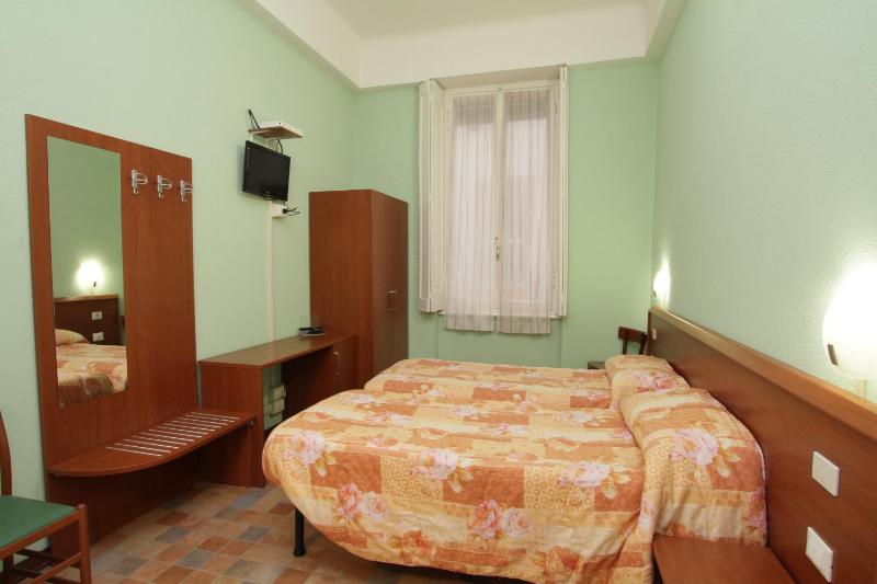 Double or Twin Room with Shower image 2