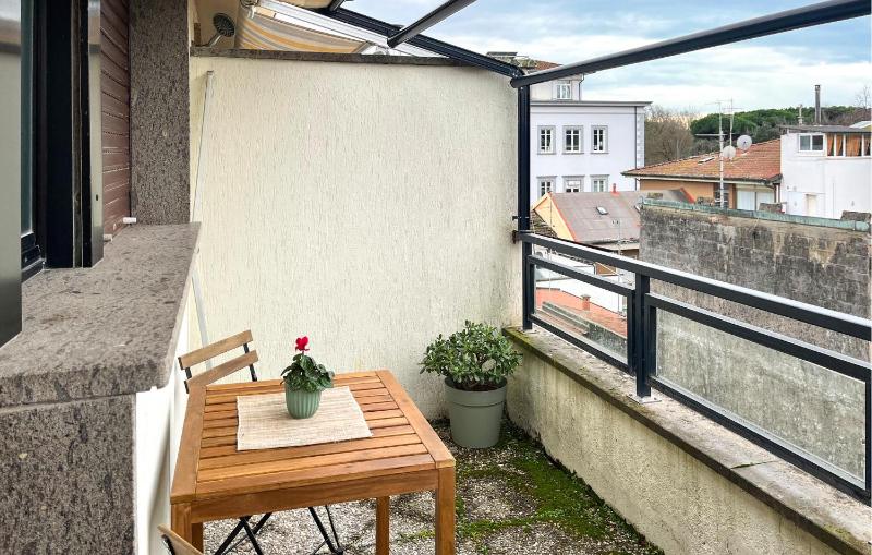Cozy Apartment In Viareggio With Wifi - image 17