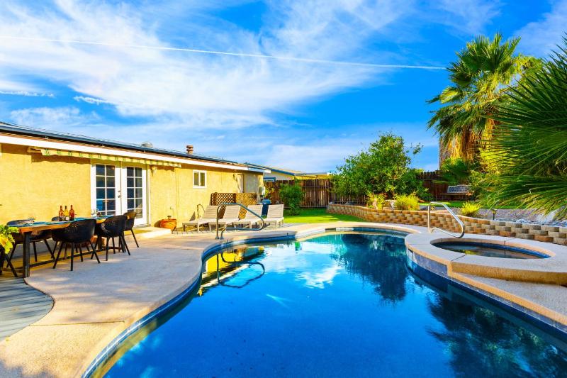 25% Off 30 Stay WPool Hot Tub Lrg Patio - image 7