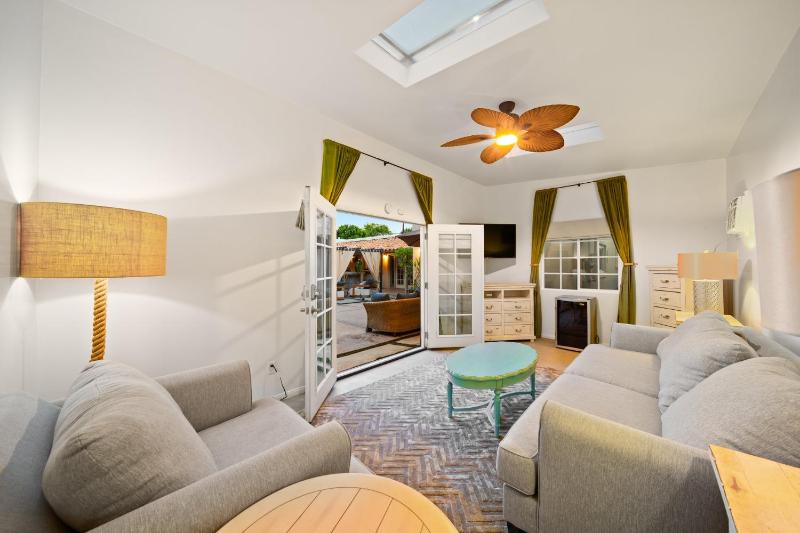 Perfect For Families Great Location-PoolHot Tub - image 23