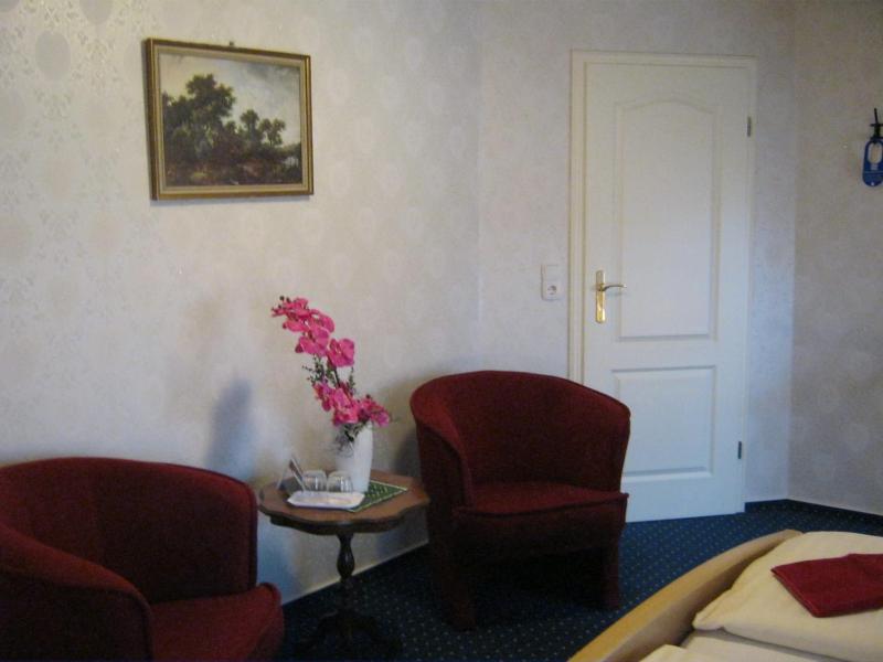 Double Room with Private Bathroom image 2