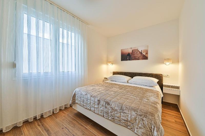 Apartments with WiFi Split - 25546 - image 16