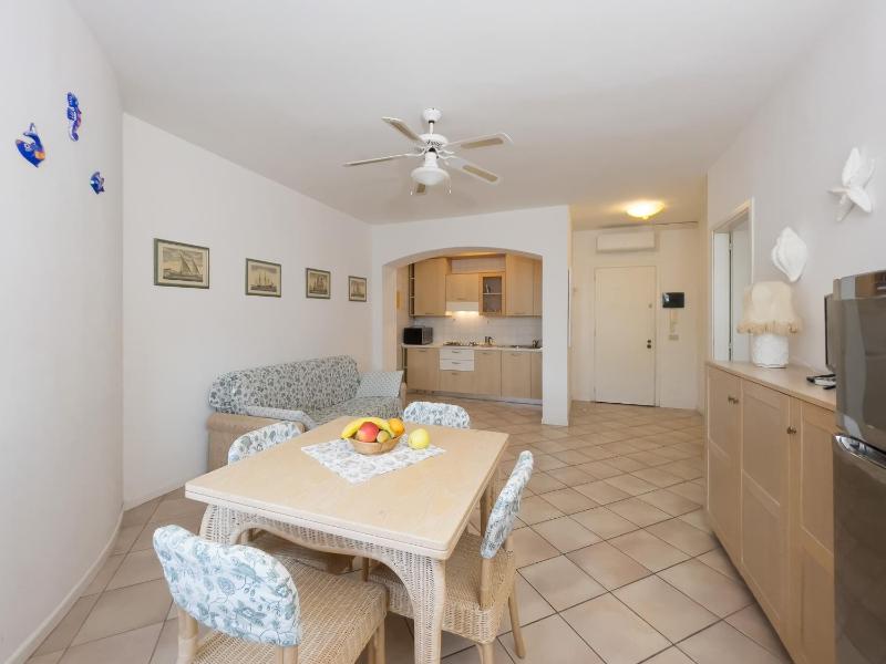 Luna Residence 3 - image 9