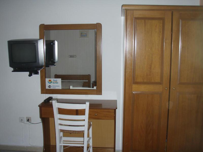 Eros-Iros Portside Stays Skiathos The Authentic Sporadean Living - image 11