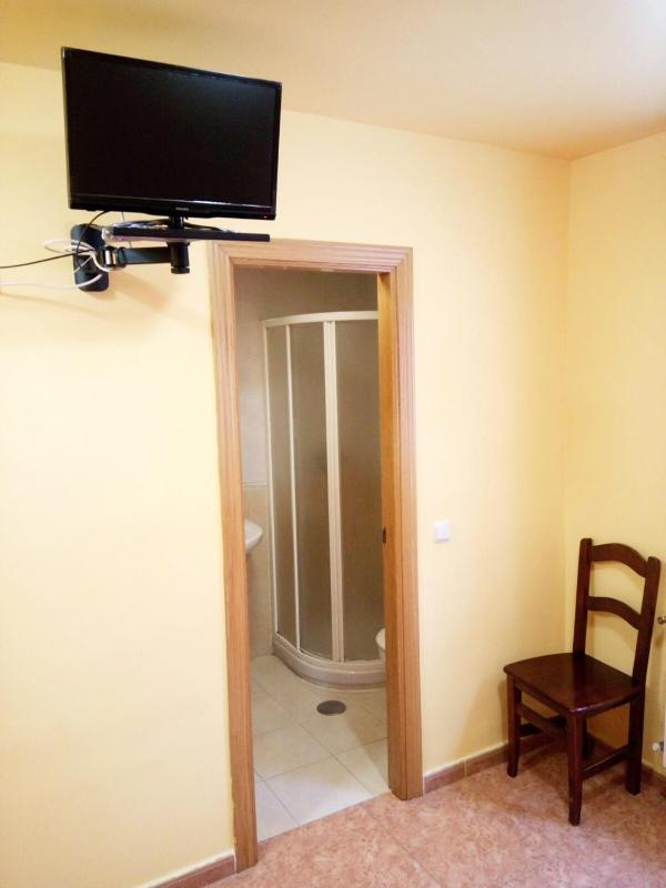 Triple Room image 4