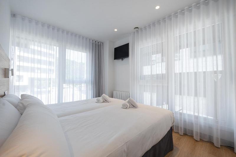 Donosti rooms - image 24