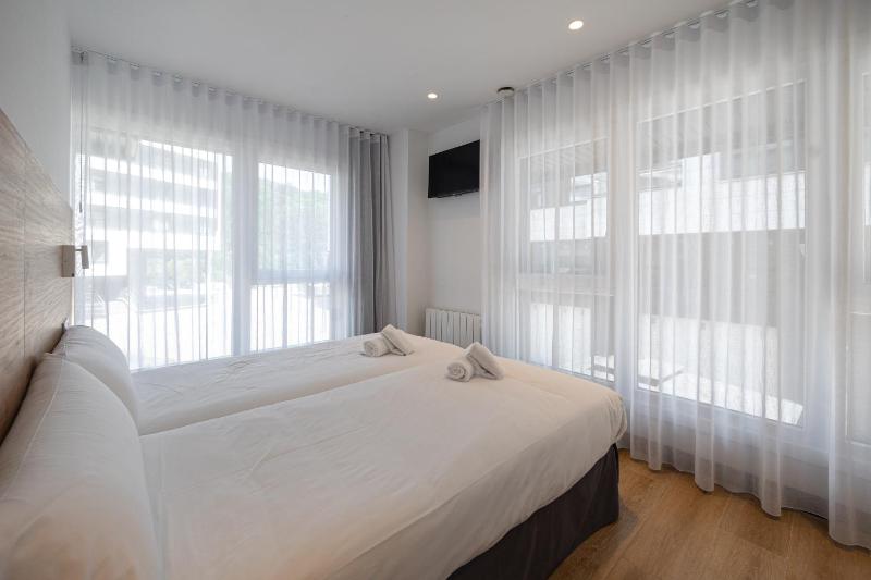 Donosti rooms - image 40