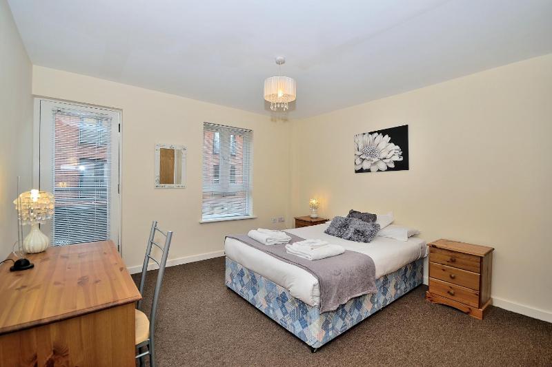 Bakers Court By Guestz - image 7