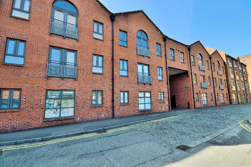 Bakers Court By Guestz - image 8