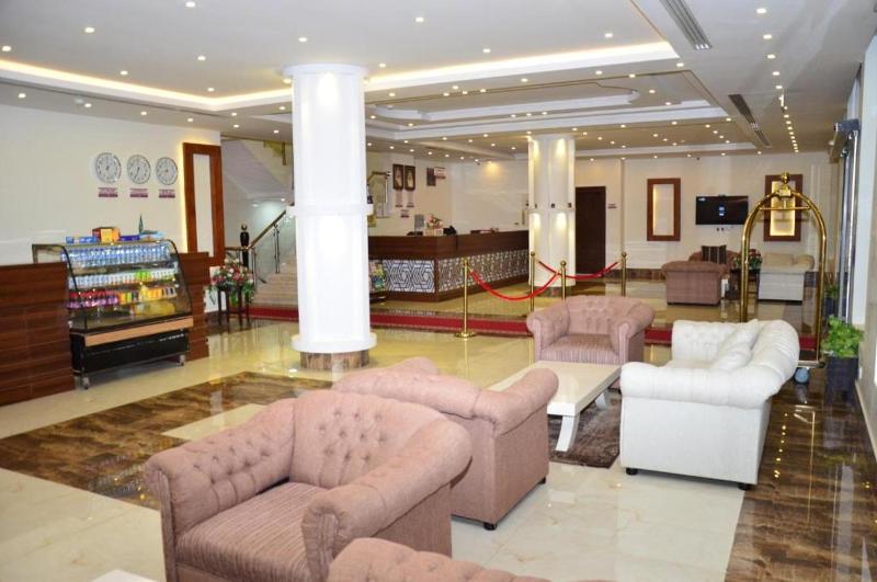 Quiet Rooms 2 Serviced Apartments - image 4