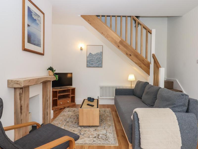 Hares Cottage - image 2