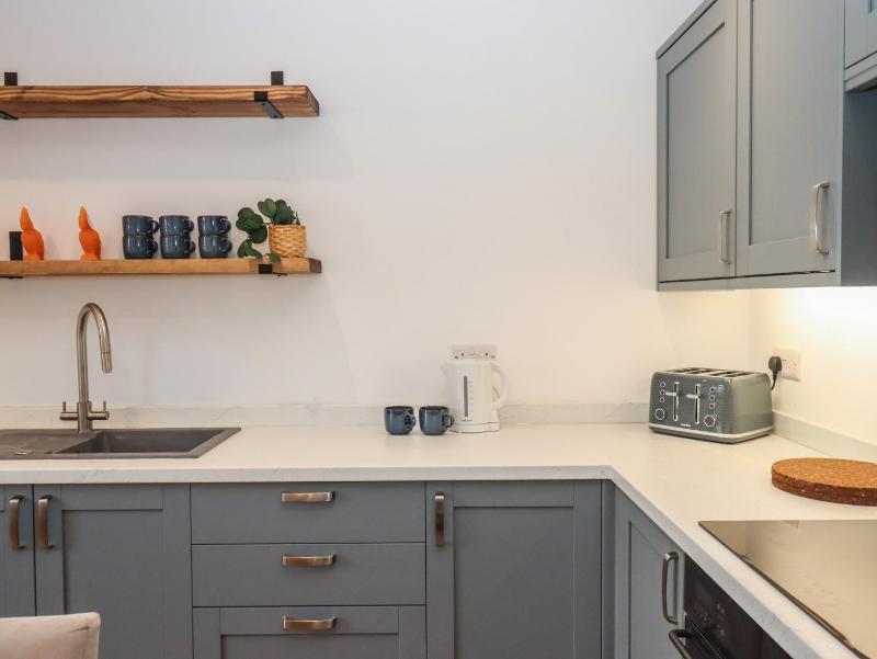 Hares Cottage - image 24