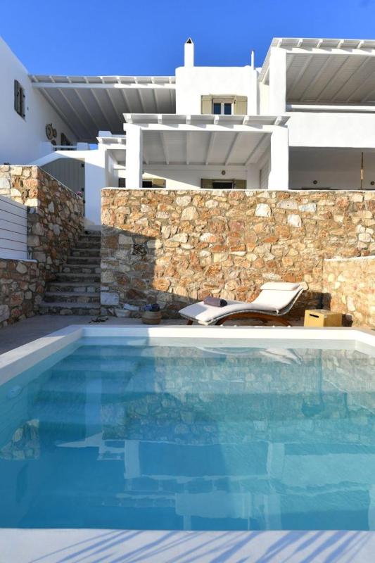 Luxury Paros Villa Villa Thoe Contemporary Luxury 3 Bedrooms - image 15