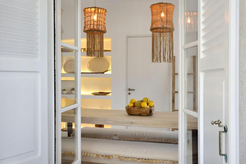 Executive Paros Villa 5 Bedrooms Villa Beachfront Supreme Beachfront Sea - image 12