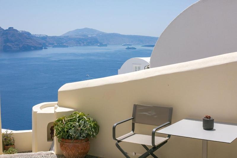 Elegant Santorini Villa Villa Mariniou Private Hot Tub Air Conditioning - image 13
