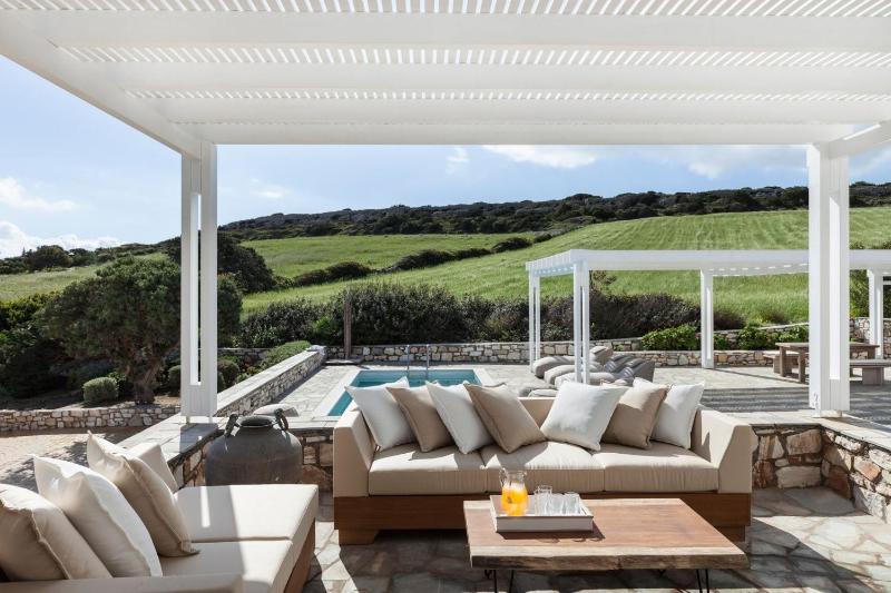 Executive Paros Villa 4 Bedrooms Villa Almyrikia Sunset Stunning Sea View - image 16