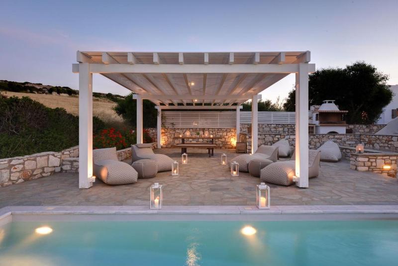 Executive Paros Villa 4 Bedrooms Villa Almyrikia Sunset Stunning Sea View - image 28