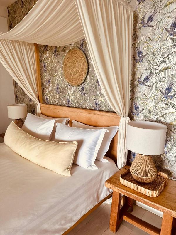Luxury Couples Suite Ocean view Sunset Terrace - image 2