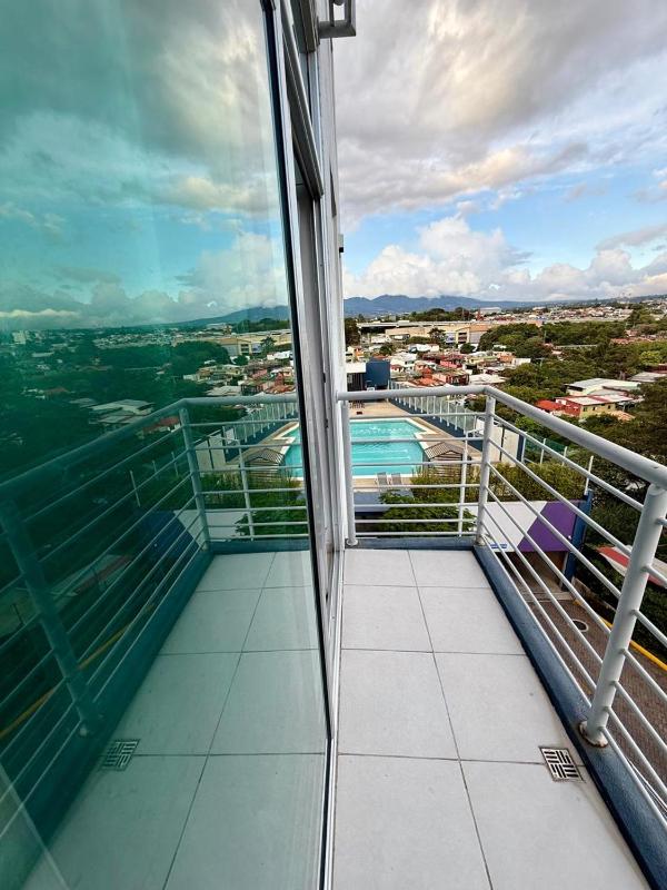 Live in style in San José TIBAS! Apartment - image 10