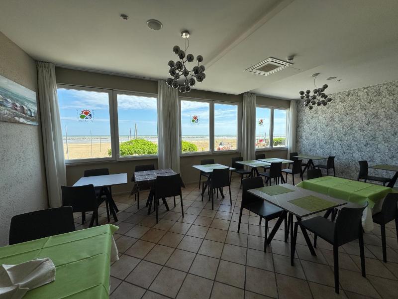 Hotel VistaMare Viserba - image 37