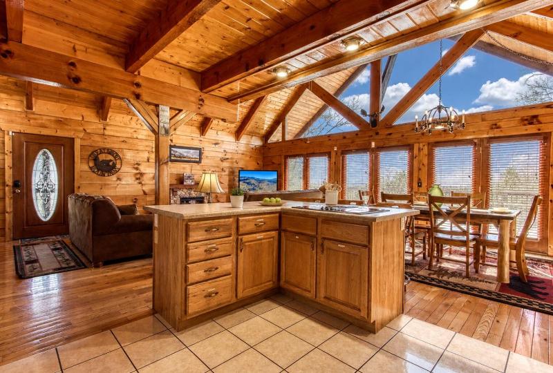 Livin' Lodge Hot Tub WIFI 560 FREE tickets each paid day Pool Table WIFI! - image 28