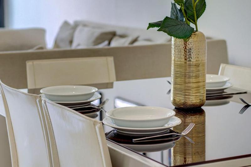 The Mediterranean Pearl - 6th Floor - By Haven and Keys Malta - image 15