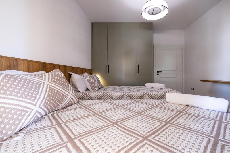 Flutura's Suite - image 7