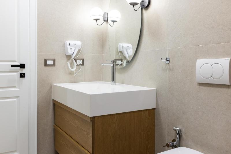 Flutura's Suite - image 2