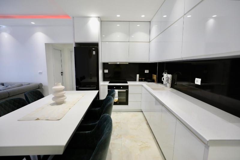 Floridas apartment - image 13