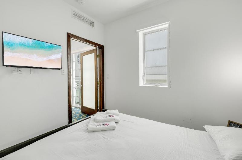 Ocean Drive 1bedroom apartment - image 4