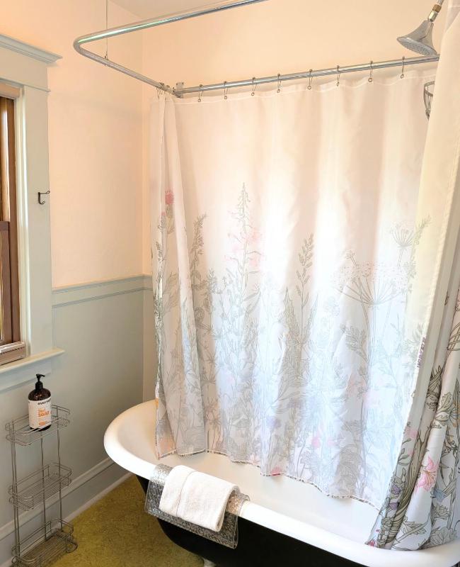 Bluebird Guesthouse - image 49