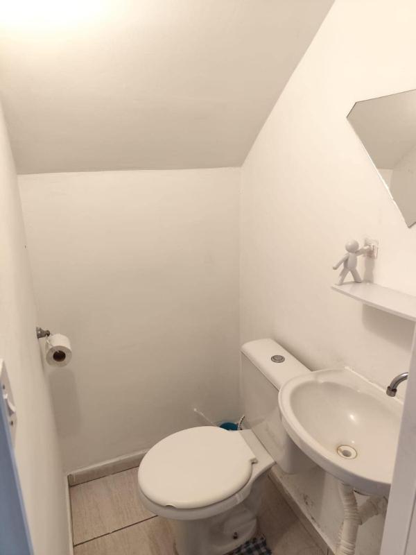 Sobrado aconchegante de 2 quartos - image 8