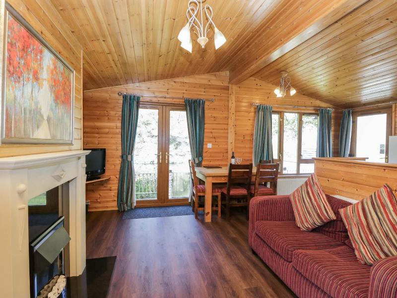 Elm Lodge - image 47