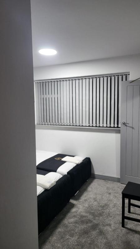 Holiday Plus - 50 Palatine Road - image 43