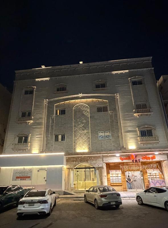 غرفة نوم وصالة معيشة - image 7