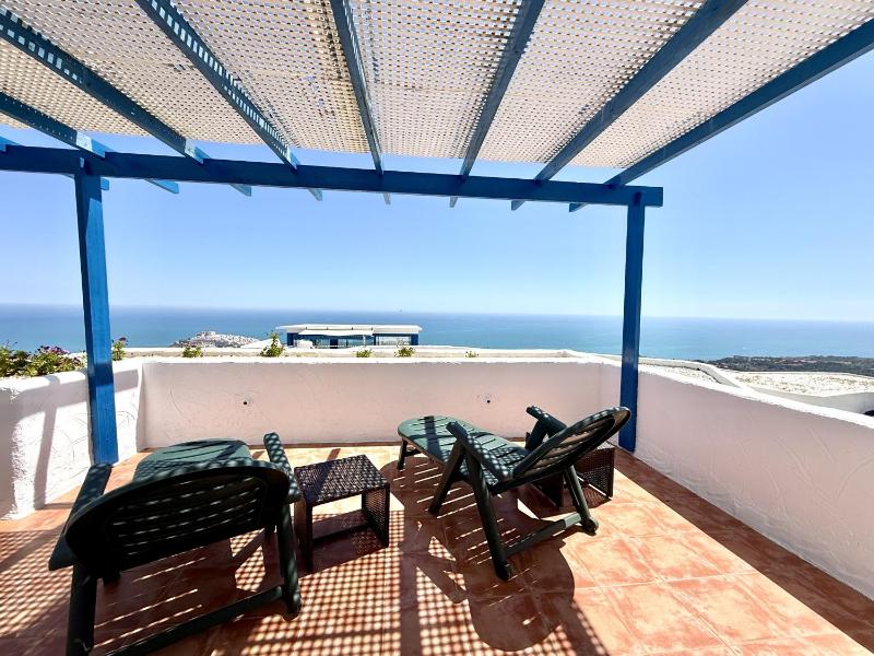 Perla Blanca – Vistas al mar y Castillo - image 9