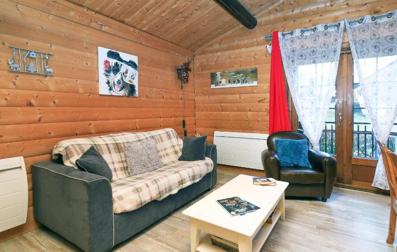 1 Bedroom Gorgeous Apartment In Gerardmer - image 9