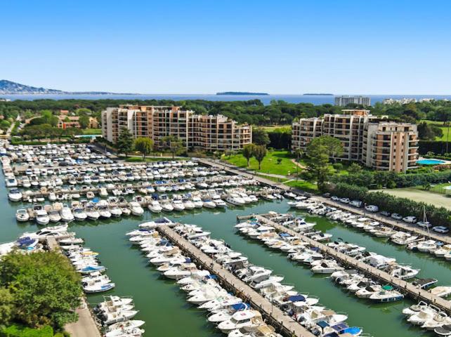 Cannes Marina Appart Hotel Mandelieu - image 39