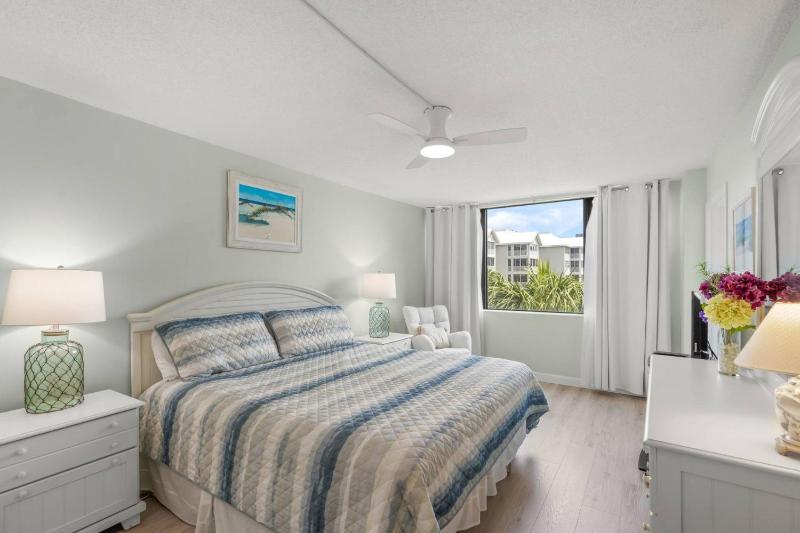 Harbor Towers 3rd Fl 2 Bedroom Bay View - image 29