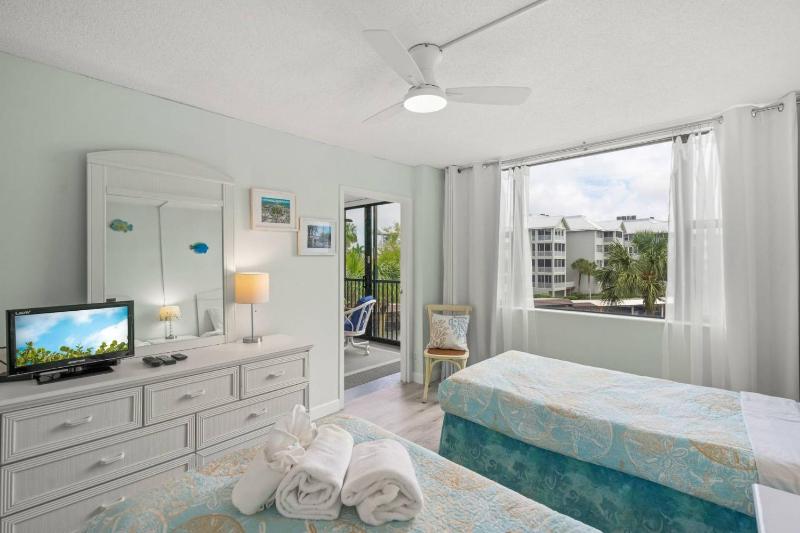 Harbor Towers 3rd Fl 2 Bedroom Bay View - image 43