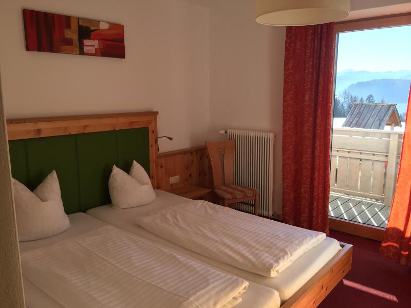Double Room with Balcony image 1