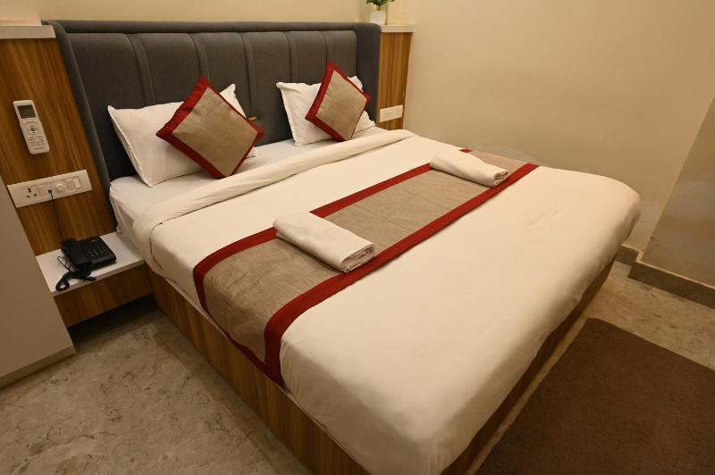 The Raghav Vilas Luxury Stay near Kashi Vishwanath Temple - image 3