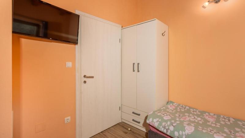 Villa Gostinjac 1 with pool Krk by Villas Guide - image 31