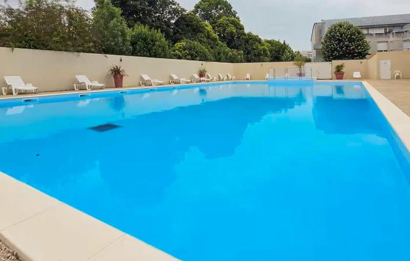 Studio Piscine Proche Plage - image 20