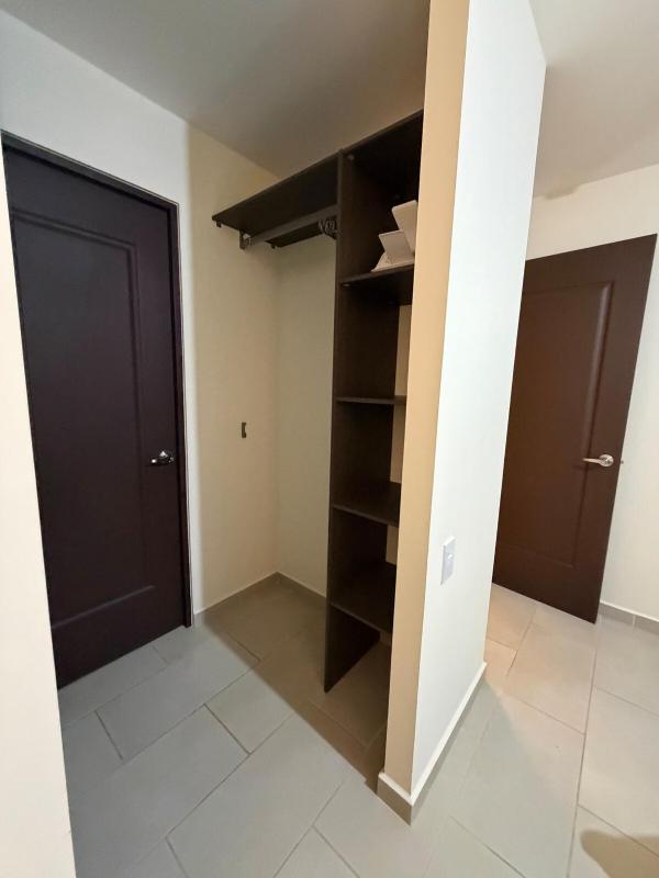 Apartamento elegante con Jacuzzi privado y terraza Torre Indigo Masferrer - image 9