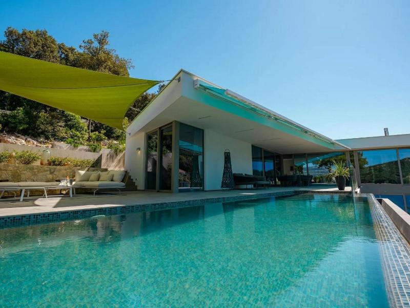 Villa Moreska Korcula Seafront Infinity Pool - image 26