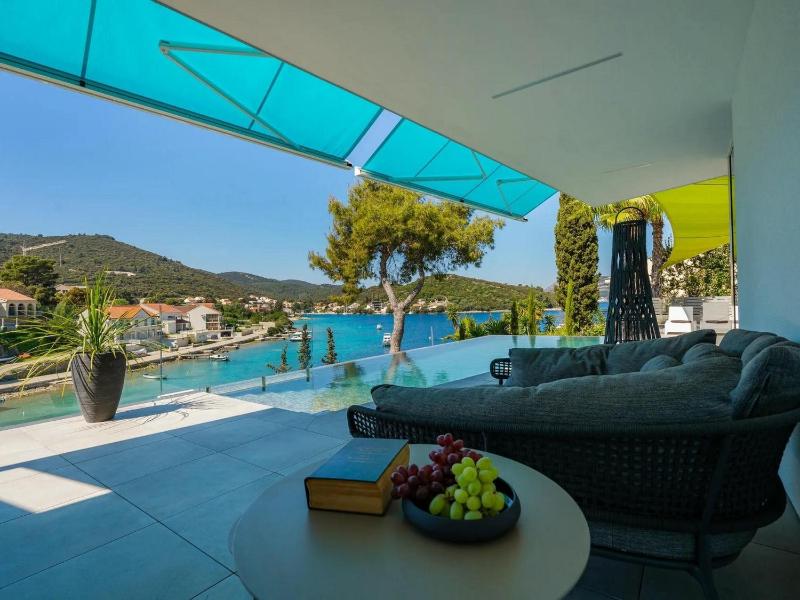 Villa Moreska Korcula Seafront Infinity Pool - image 19