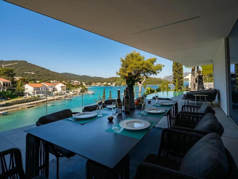 Villa Moreska Korcula Seafront Infinity Pool - image 6