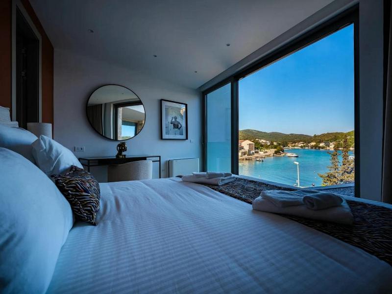 Villa Moreska Korcula Seafront Infinity Pool - image 11