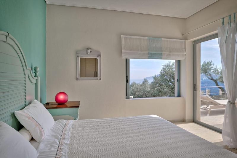 Villa Kalyvia Beta Kalyvia Skiathos Private Infinity Pool & Sea Views - image 14